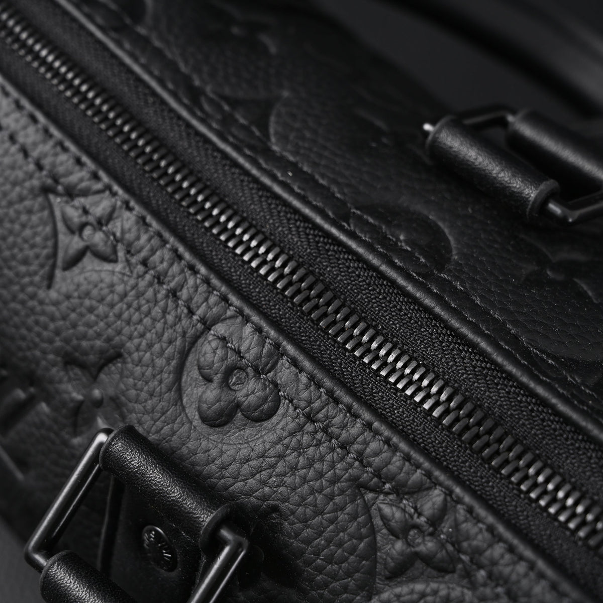 Louis Vuitton Keepall Bandoulière 50 – Monogram Shadow Black Leather